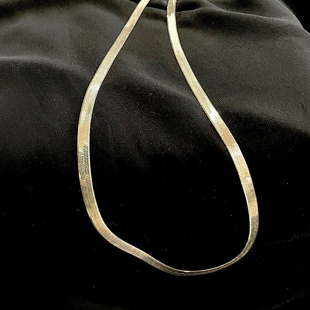 Large herring bone sterling silver necklace